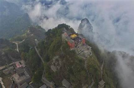 泰山景區門票車票收費標準，泰山景區門票車票收費標準表？